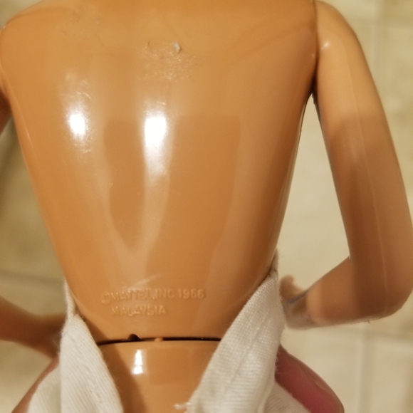 3 1966 Barbie dolls with clothes twist and turn switch on back doesn't work read - Picture 2 of 15